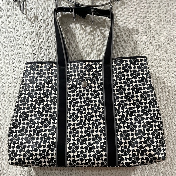 Coach Weekender Tote - Picture 3 of 4